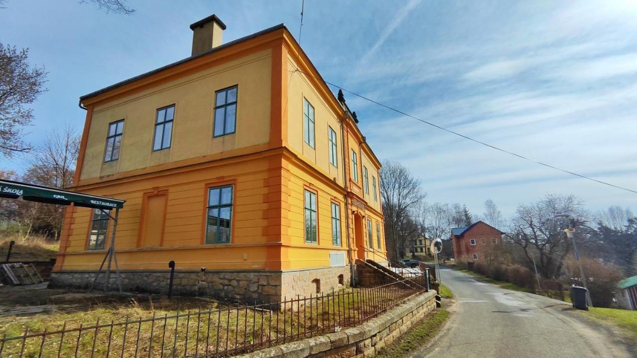Hotel Stara Skola Mezná Extérieur photo