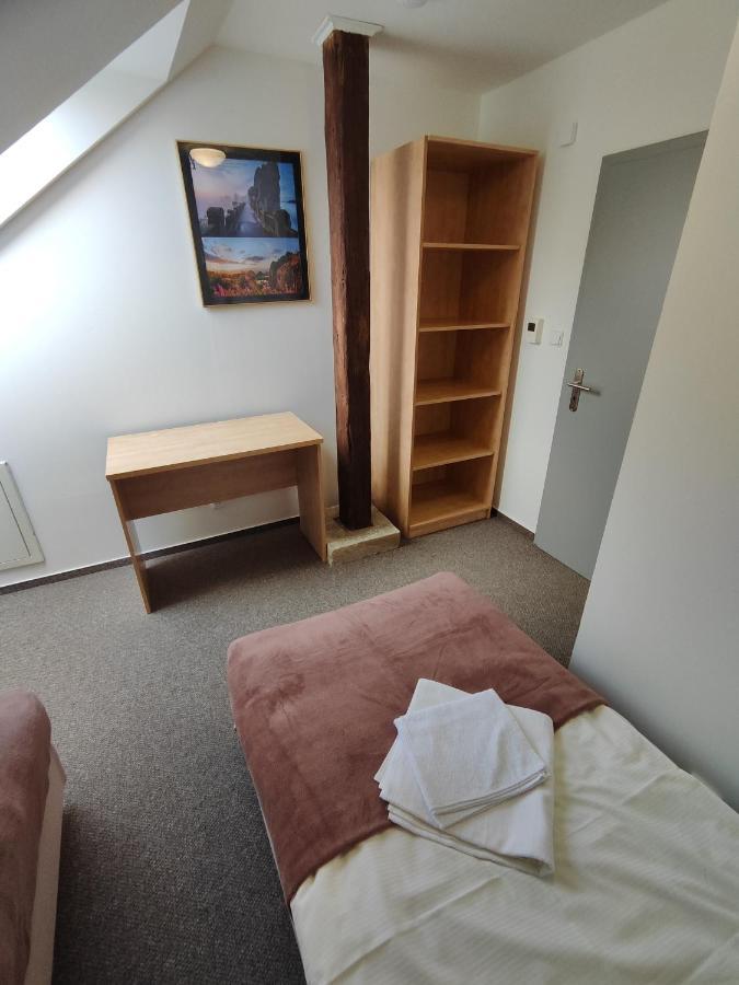 Hotel Stara Skola Mezná Extérieur photo