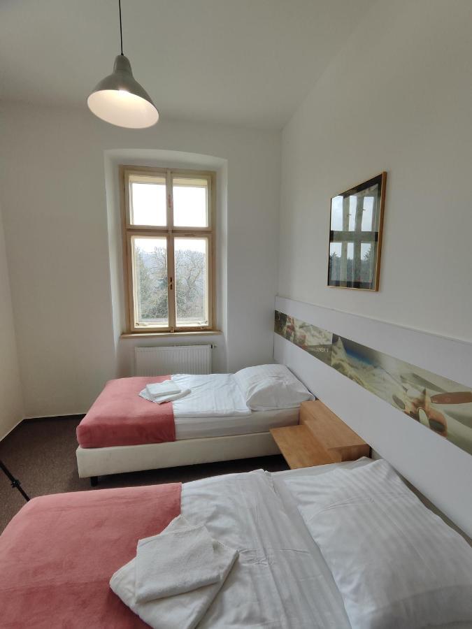 Hotel Stara Skola Mezná Extérieur photo