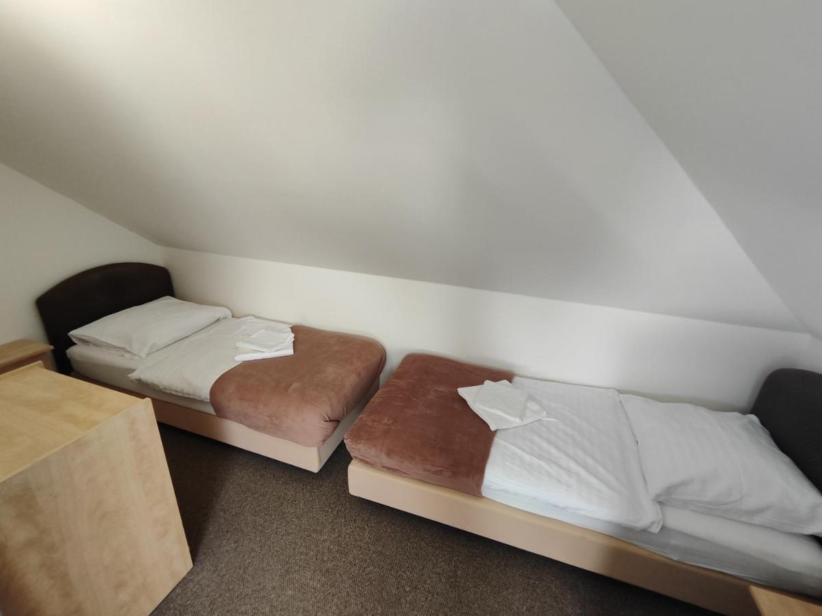 Hotel Stara Skola Mezná Extérieur photo