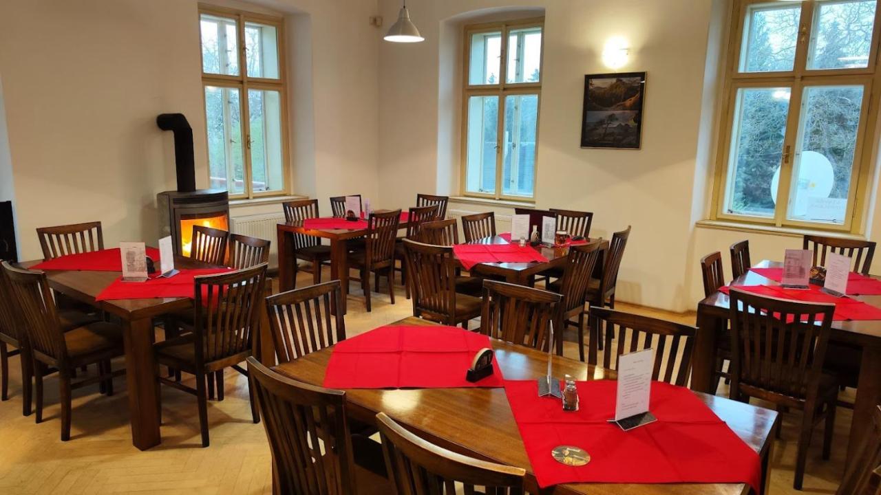 Hotel Stara Skola Mezná Extérieur photo