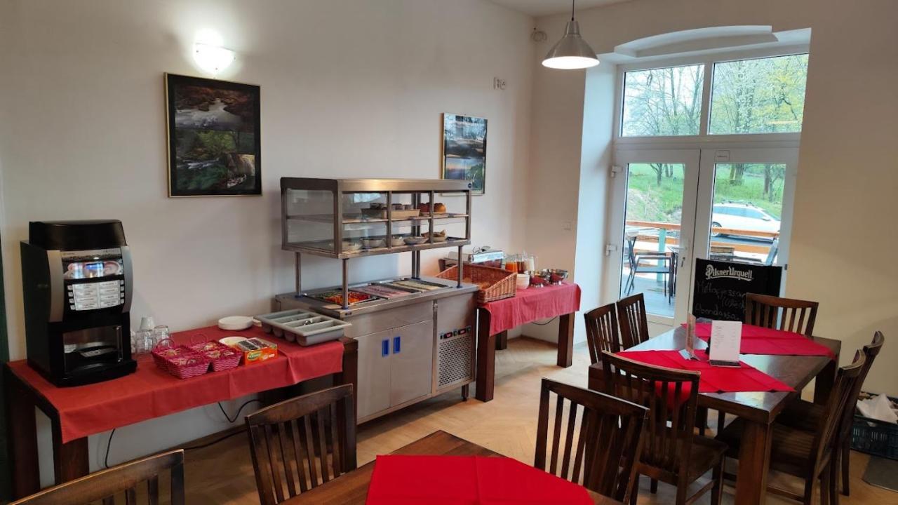 Hotel Stara Skola Mezná Extérieur photo